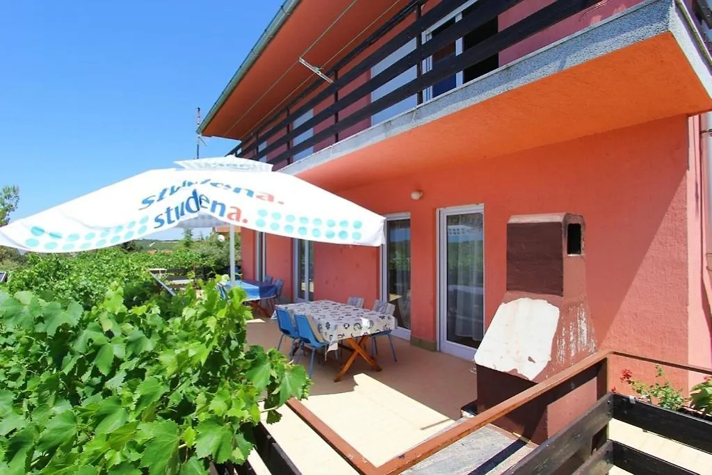 Appartement Mit Waschmaschine, Privater Parkplatz Und Grosse Terrasse Samt Grillplatz Banjole 0*,