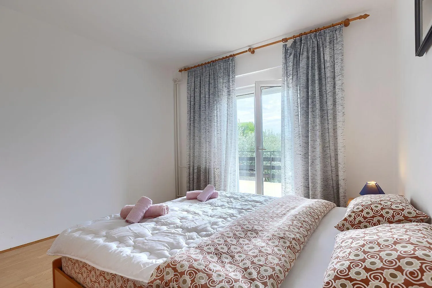 Appartement Mit Waschmaschine, Privater Parkplatz Und Grosse Terrasse Samt Grillplatz Banjole