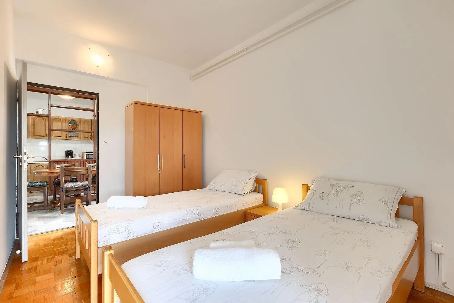 Apartment Appartement Mit Waschmaschine, Privater Parkplatz Und Grosse Terrasse Samt Grillplatz Banjole