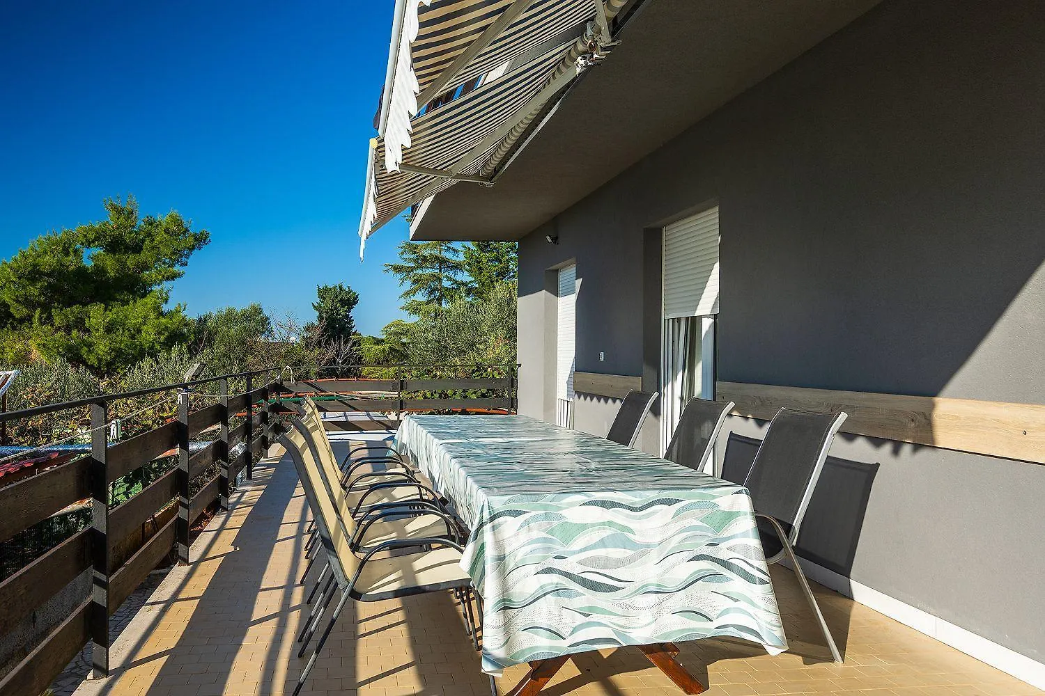 Appartement Mit Waschmaschine, Privater Parkplatz Und Grosse Terrasse Samt Grillplatz Banjole Croatia